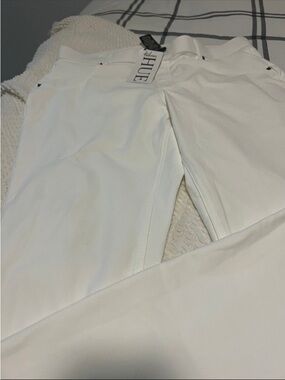 HUE White Tailored Ponte Stretch Pants
